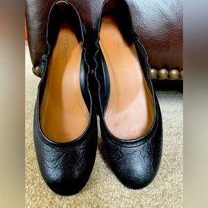 Vionic Women’s Black Ballet Flat 8M Orthotic Insole Arch. Like New condition.